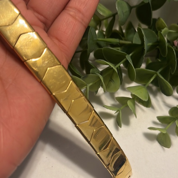 Vintage Gold Herringbone Bracelet by Napier - Picture 5 of 9